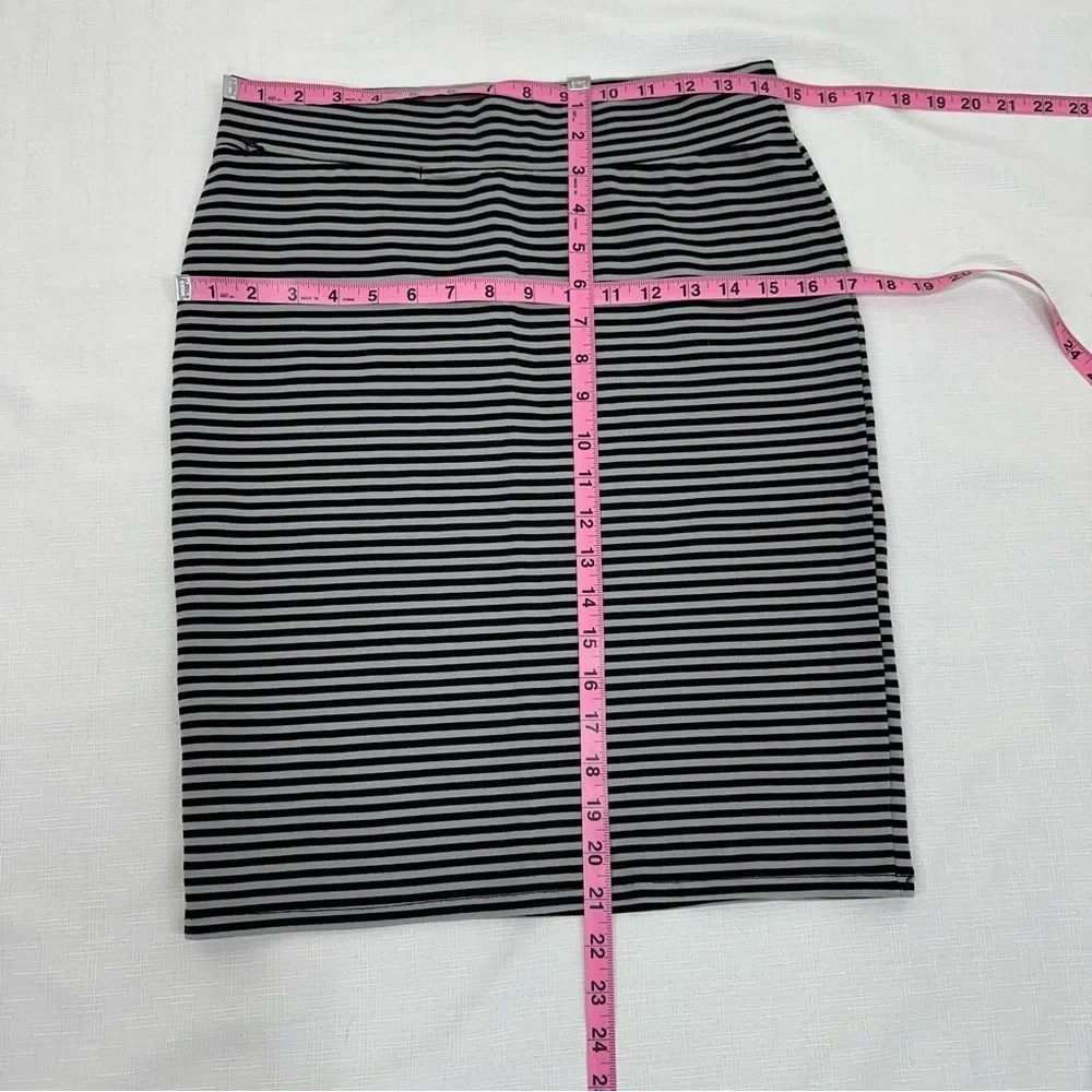 Toad&Co Women's Size Small Paseo Black Gray Striped Stretch Skirt